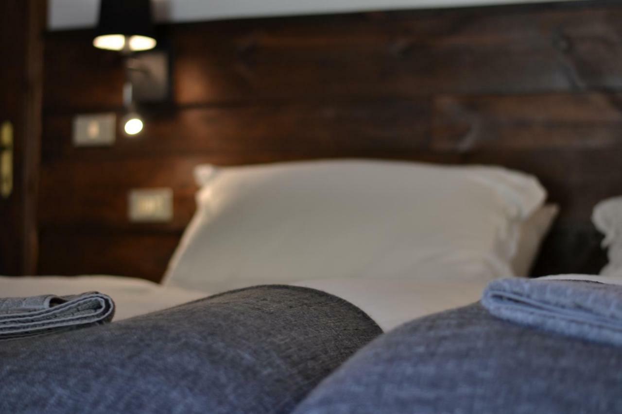 Hotell Millefiori- Alpine Event Lodge Valtournenche Dış mekan fotoğraf