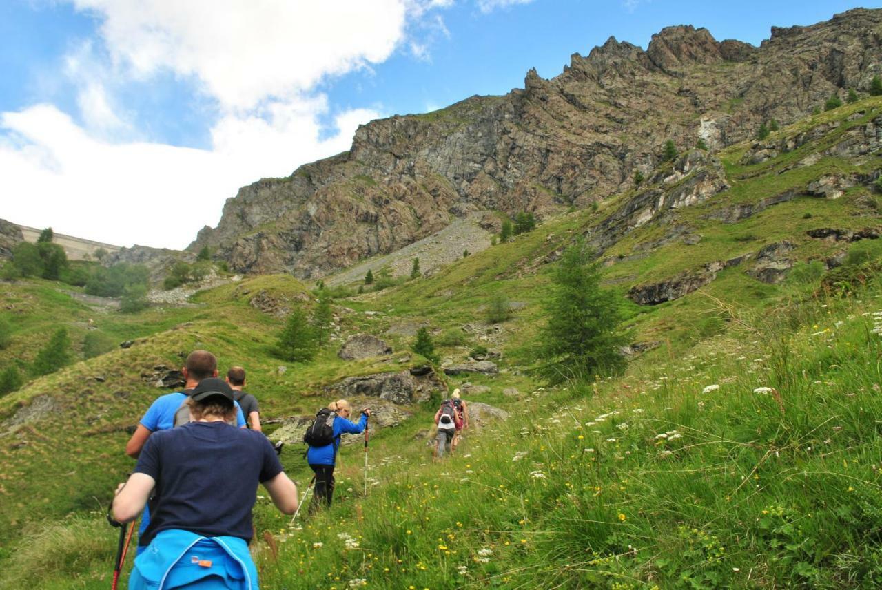 Hotell Millefiori- Alpine Event Lodge Valtournenche Dış mekan fotoğraf