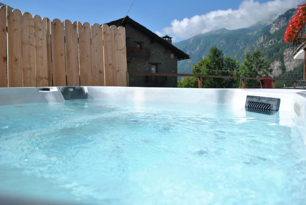 Hotell Millefiori- Alpine Event Lodge Valtournenche Dış mekan fotoğraf